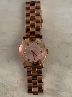 Marc Jacobs Amy Dexter Rose Gold Watch Gold Tone Stainless Steel MBM3216 36mm